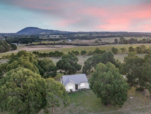 A Peaceful Lifestyle of Space, Comfort and Picturesque Scenery