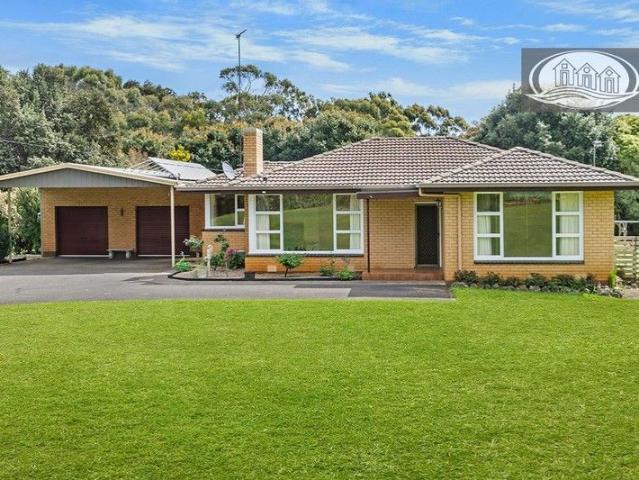 A Peaceful Lifestyle on 5 Acres
