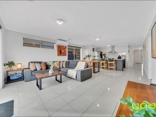 A Perfect Blend of Lifestyle and Location!