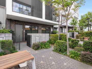 Edmondson Park, Leppington, Liverpool, New South Wales, Snapper Island