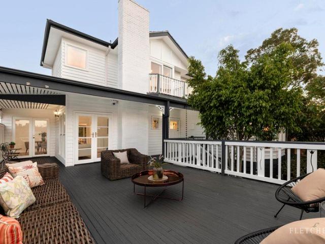 A perfect family address with picturesque park views