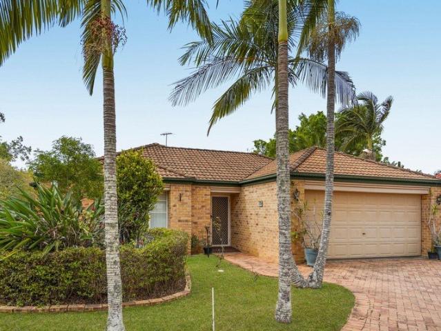 A perfect 'first family home' in sought after Stretton College catchment