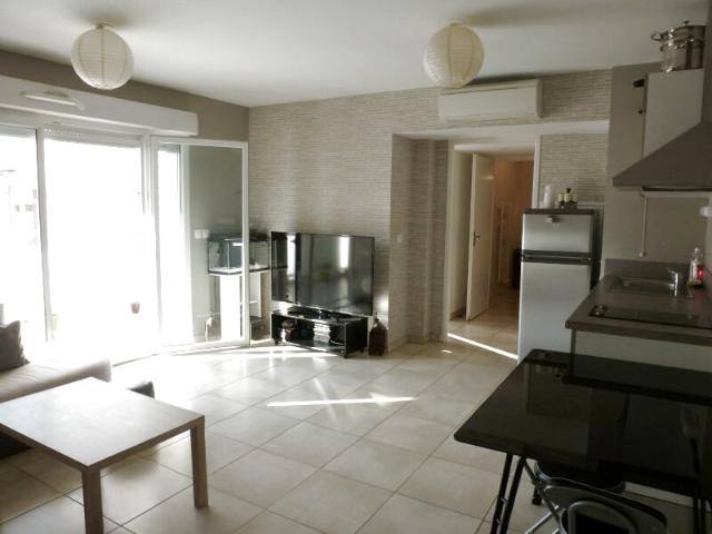 A PERPIGNAN CENTRE, UN APPARTEMENT T2 AVEC TERRASSE & PARKING SOUS SOL