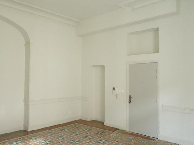 A PERPIGNAN, CENTRE VILLE, UN APPARTEMENT T3, DE CARACTERE