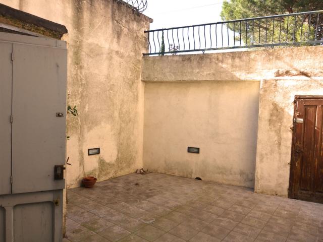 À Peyriac Minervois, spacieuse maison de village avec grange. 150m² Peyriac Minervois