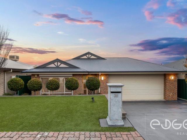 A Picture Perfect Home That Has It All!