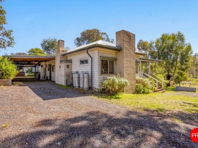 A Picturesque Glenhope East Retreat