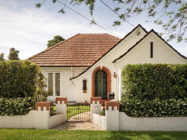 A Piece of Storybook Charm in the Heart of Hendra