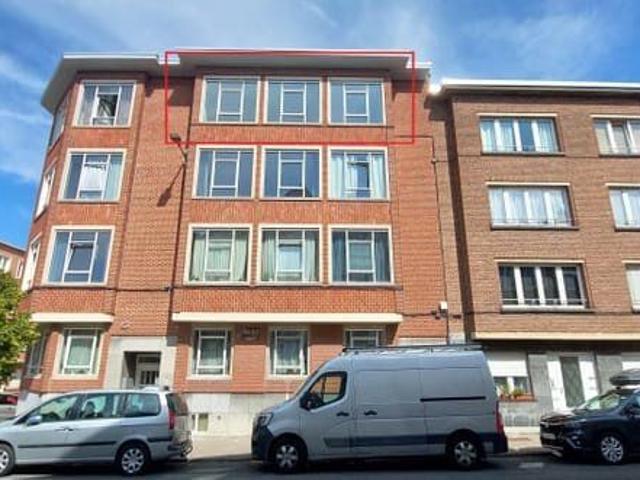 A pleasant and bright 2 bedroom apartment