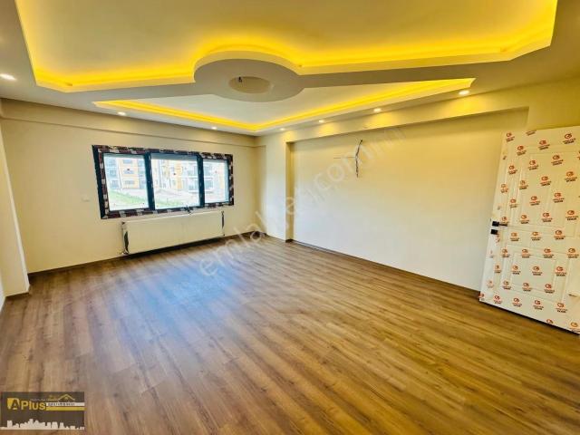 A Plus Gayrimenkulden Havuzlu Sitede Satılık 3+1 Lüks Daire