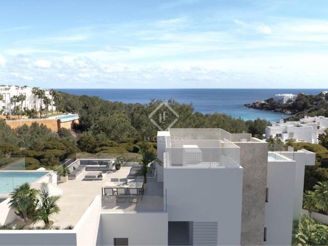 A pocos minutos andando de la playa de Cala Llenya, encontra. 171m² Santa Eulalia del Río