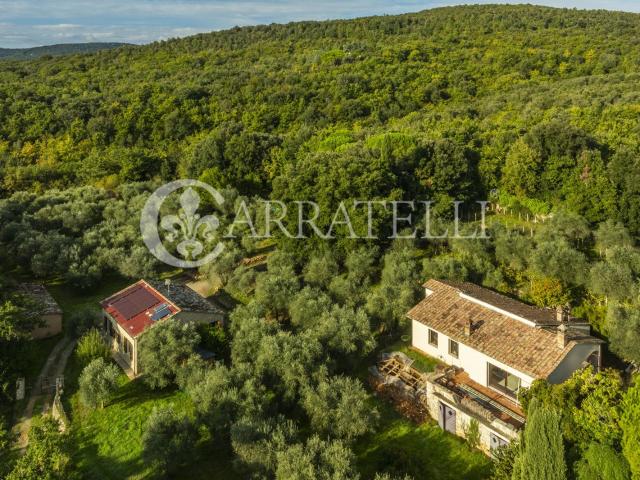 A pochi minuti dall’incantevole borgo medioevale di Monterig. 350m² Monteriggioni