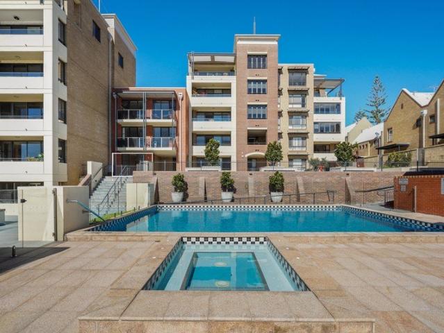 A Pool and Spa!