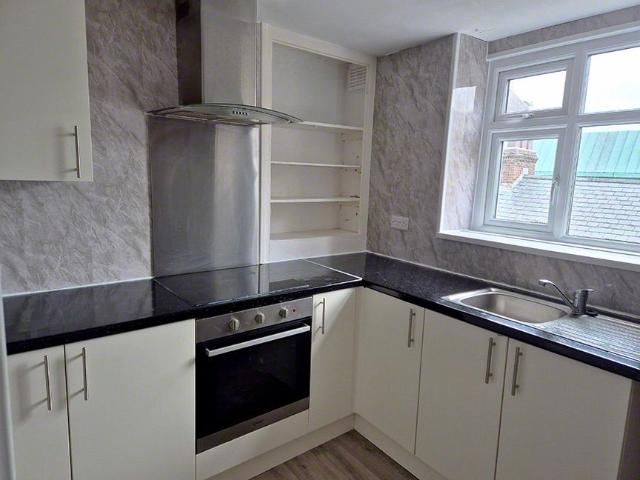 A Pool Street, Caernarfon LL55, 3 bed flat to rent, £700 pcm | PrimeLocation