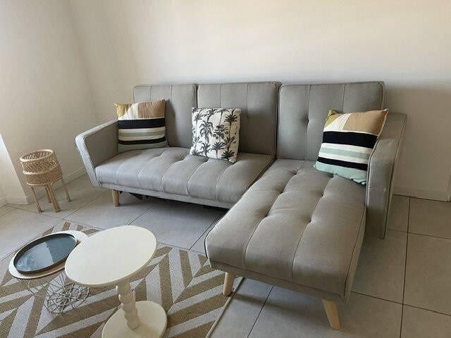 À Port Vendres, grand appartement T2, dernier étage avec balcon