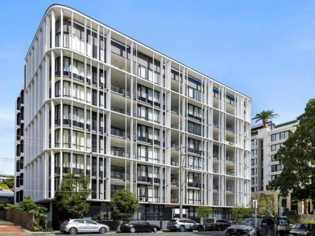 A Premium Residence Defined by Space, Light and Connectivity