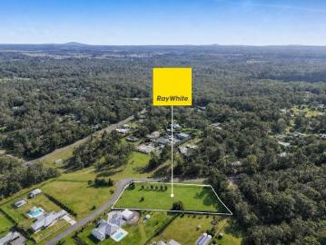 A PRESTIGIOUS ADDRESS. AN EXTRAORDINARY OPPORTUNITY!