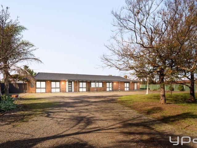 A Prestigious Derrimut Road Estate