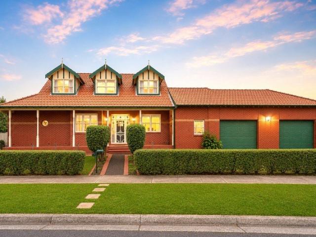 A Prestigious Family Estate with a Full Size Tennis Court on 1,486sqm Approx