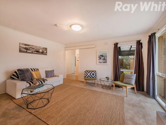 A PRISTINE STREET FRONT 3 BEDROOM UNIT