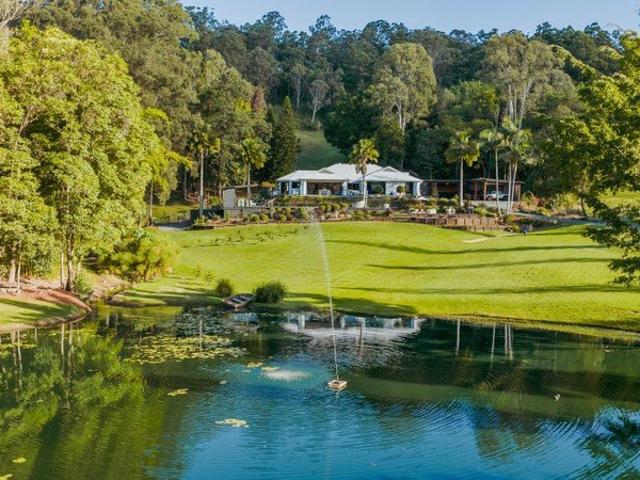 A private 10 acre Lifestyle Sanctuary where Beauty, Leisure and Tranquillity Unite!
