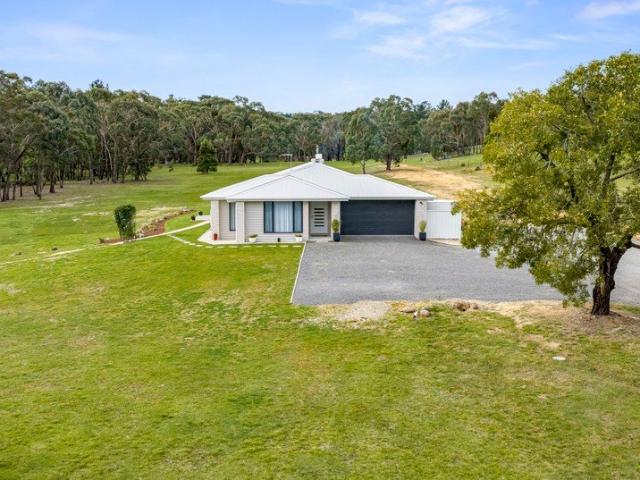 A Private Country Sanctuary Quality McMaster Home on 8 Acres