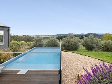 A Private Country Sanctuary with Panoramic Views to Hanging Rock and the Cobaw Ranges