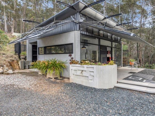 A Private Coastal Escape with an Exceptional Outlook