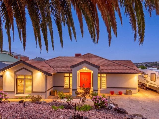 A Private Coastal Sanctuary with Expansive Sea Views