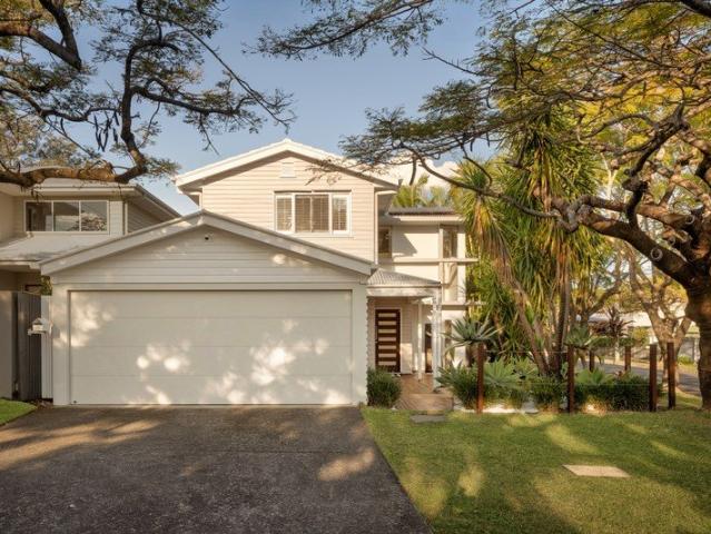 A Private Corner Block Family Oasis in the Heart of Hendra