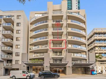 A Private, Boutique Retreat in the Heart of the City