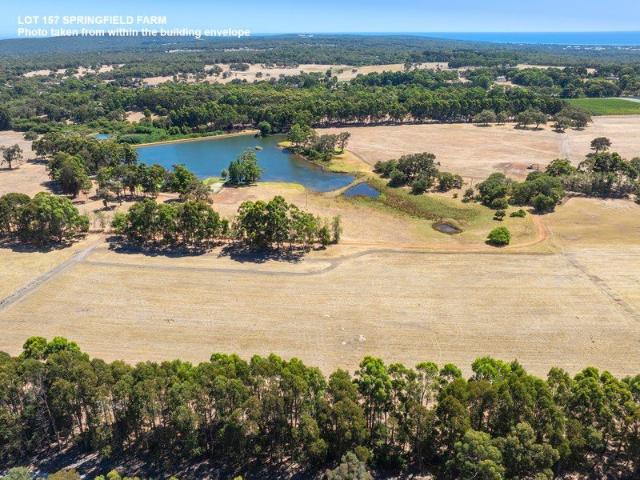 A PRIVATE, EASY BUILD LOT WITH SPACE TO CREATE YOUR IDEAL RURAL RETREAT