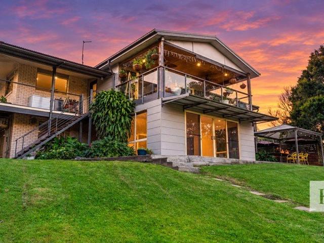 A Private Estate Designed for Entertaining, Relaxation & Exceptional Living