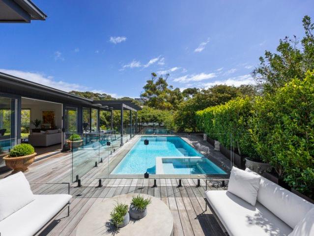 A Private Family Haven, Moments from Shelley Beach