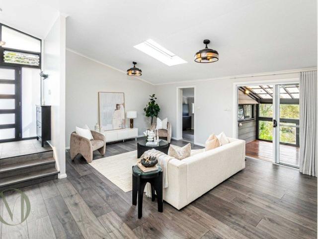 A Private Family Sanctuary with Breathtaking Bushland Views on 878.9sqm