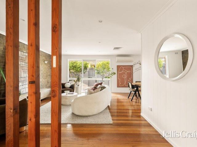 A private hideaway with title independence