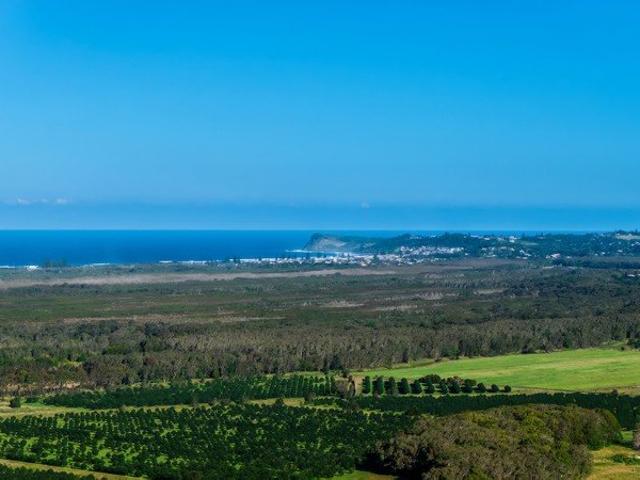 A Private Hinterland Holding with Panoramic Coastal Views