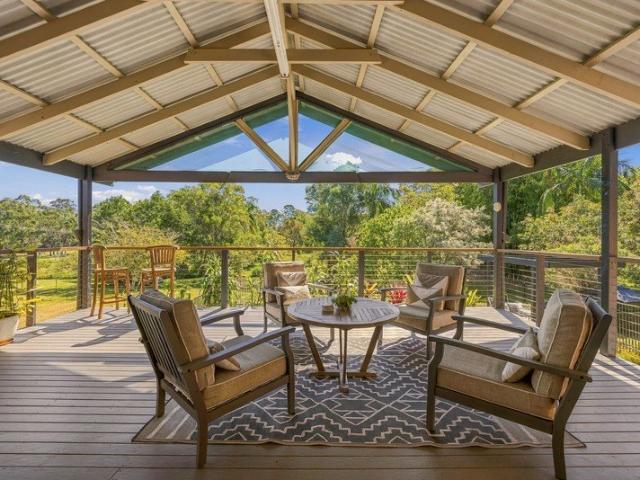 A Private Hinterland Retreat with Pool, Shed & Space to Enjoy