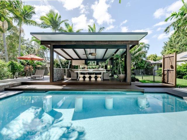 Lakeside Noosaville: Double Block, Corner Positon