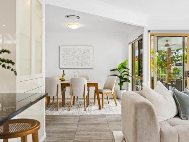 A Private Lowset Sanctuary in the Heart of Aquatic Paradise