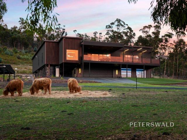 A private lifestyle estate with spectacular views