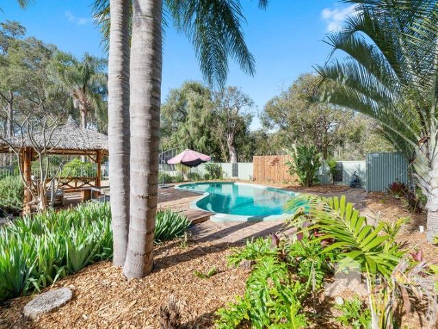 A Private Lifestyle Sanctuary with Space, Character & Endless Possibilities