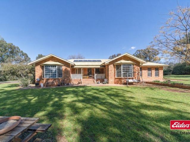 A PRIVATE SANCTUARY OVERLOOKING TROY CREEK RESERVE