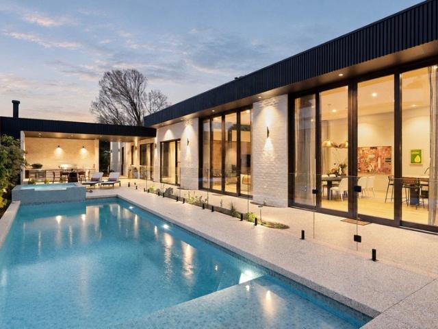 A Private Sanctuary of Architectural Distinction Inspect by Private Appointment