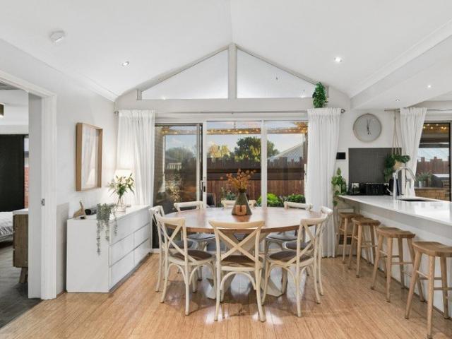 A Private Sanctuary of Space, Style & Entertaining