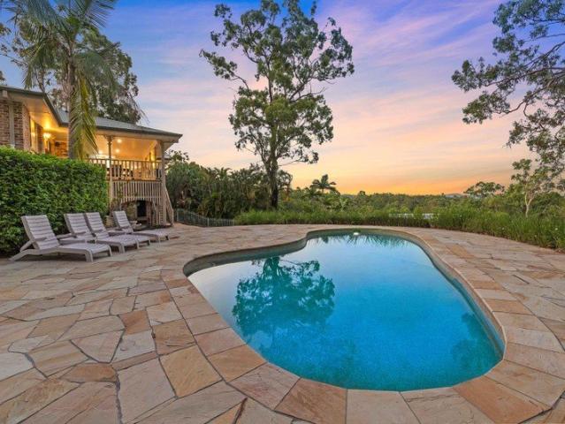 A PRIVATE SANCTUARY IN AN EXCLUSIVE ESTATE