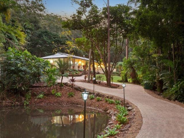 A Private Sanctuary in the Sunshine Coast Hinterland