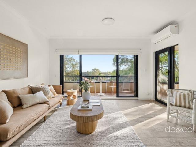 A private retreat with resort amenities and leafy views