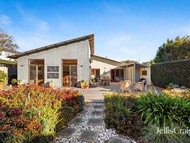 A private retreat moments from the National Park and ocean