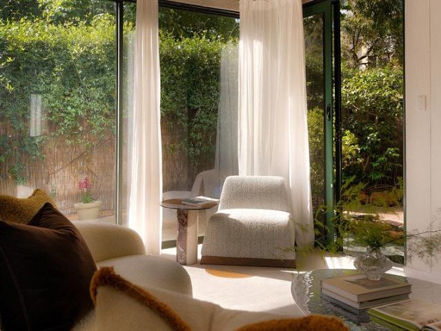 A Private Riverside Retreat in the Heart of Crawley
